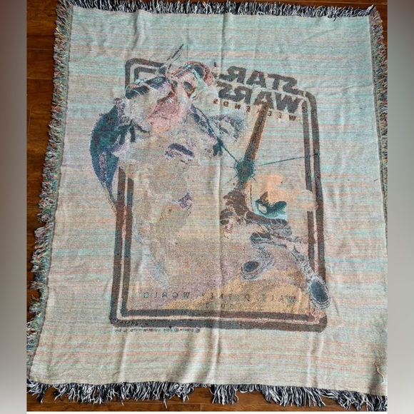 DISNEY WOVEN TAPESTRY THROW -STAR WARS WEEKEND 2010 JEDI MICKY/BOBA FETT 60”X50” - Picture 6 of 6